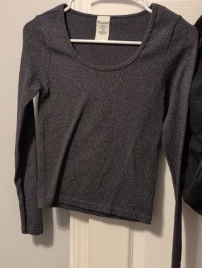 Heathered Gray Long Sleeve Ribbed Top